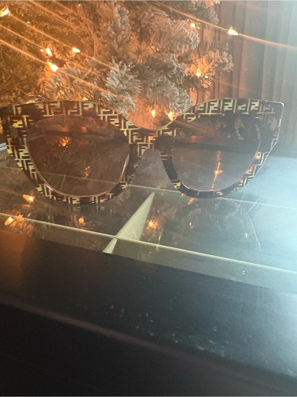 Fendi Zucca  Tortoiseshell Cat-Eye Sunglasses - Brown - Picture 8 of 9